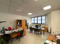 Ufficio in Commerciale