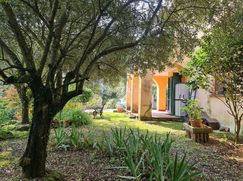 Casa Bi/Trifamiliare in Residenziale