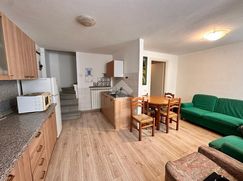 Casa Bi/Trifamiliare in Residenziale
