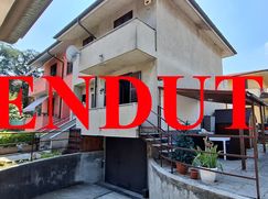 Casa Bi/Trifamiliare in Residenziale
