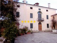 Villa in Residenziale