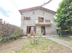 Casa Bi/Trifamiliare in Residenziale