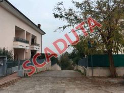 Box/posto auto in Residenziale