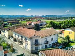 Casa Bi/Trifamiliare in Residenziale