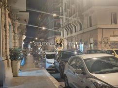 Negozio/Locale commerciale in Commerciale