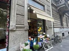 Negozio/Locale commerciale in Commerciale