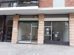 Negozio/Locale commerciale in Commerciale