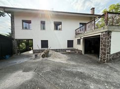 Casa Bi/Trifamiliare in Residenziale