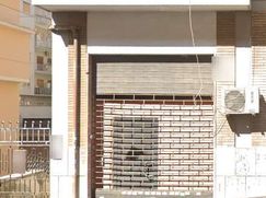 Negozio/Locale commerciale in Commerciale