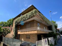 Casa Bi/Trifamiliare in Residenziale