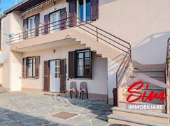 Casa Bi/Trifamiliare in Residenziale