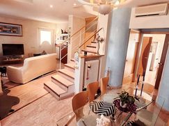 Casa Bi/Trifamiliare in Residenziale