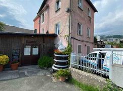 Casa Bi/Trifamiliare in Residenziale