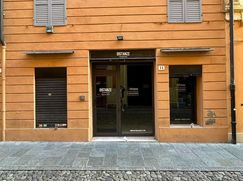 Negozio/Locale commerciale in Commerciale
