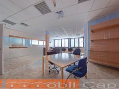 Ufficio in Commerciale