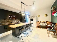 Casa Bi/Trifamiliare in Residenziale