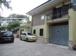 Casa Bi/Trifamiliare in Residenziale