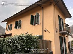 Casa Bi/Trifamiliare in Residenziale
