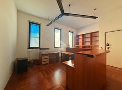 Ufficio in Commerciale