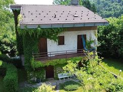 Casa Bi/Trifamiliare in Residenziale