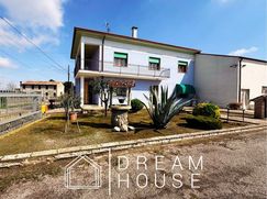 Casa indipendente in Residenziale