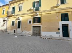 Negozio/Locale commerciale in Commerciale