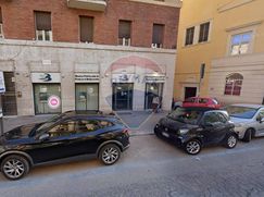 Negozio/Locale commerciale in Commerciale