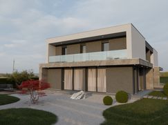 Casa Bi/Trifamiliare in Residenziale