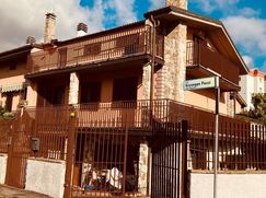 Casa Bi/Trifamiliare in Residenziale