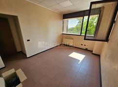 Ufficio in Commerciale