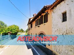 Casa Bi/Trifamiliare in Residenziale