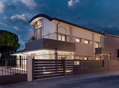 Casa Bi/Trifamiliare in Residenziale