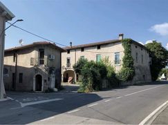 Casa Bi/Trifamiliare in Residenziale