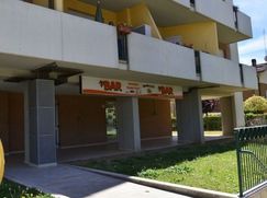 Negozio/Locale commerciale in Commerciale