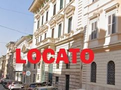 Negozio/Locale commerciale in Commerciale