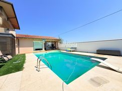 Casa Bi/Trifamiliare in Residenziale