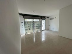 Negozio/Locale commerciale in Commerciale