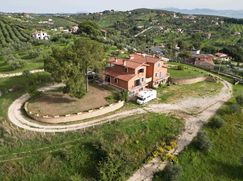 Casa Bi/Trifamiliare in Residenziale