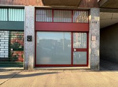 Negozio/Locale commerciale in Commerciale