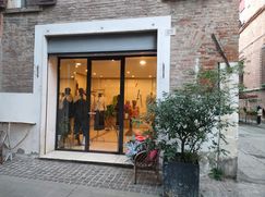 Negozio/Locale commerciale in Commerciale