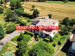 Casa Bi/Trifamiliare in Residenziale