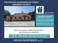 Casa Bi/Trifamiliare in Residenziale