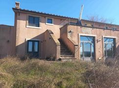 Casa Bi/Trifamiliare in Residenziale