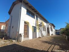 Casa Bi/Trifamiliare in Residenziale
