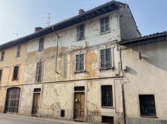 Casa Bi/Trifamiliare in Residenziale