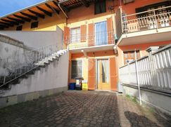 Casa Bi/Trifamiliare in Residenziale