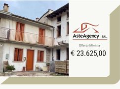 Casa Bi/Trifamiliare in Residenziale