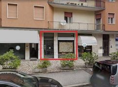Negozio/Locale commerciale in Commerciale