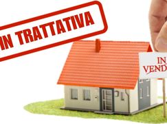 Casa Bi/Trifamiliare in Residenziale
