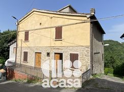 Casa Bi/Trifamiliare in Residenziale